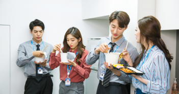오늘 점심 어디서 드셨나요? 웃지 못할 직장인 점심 문화 ‘알데스코’